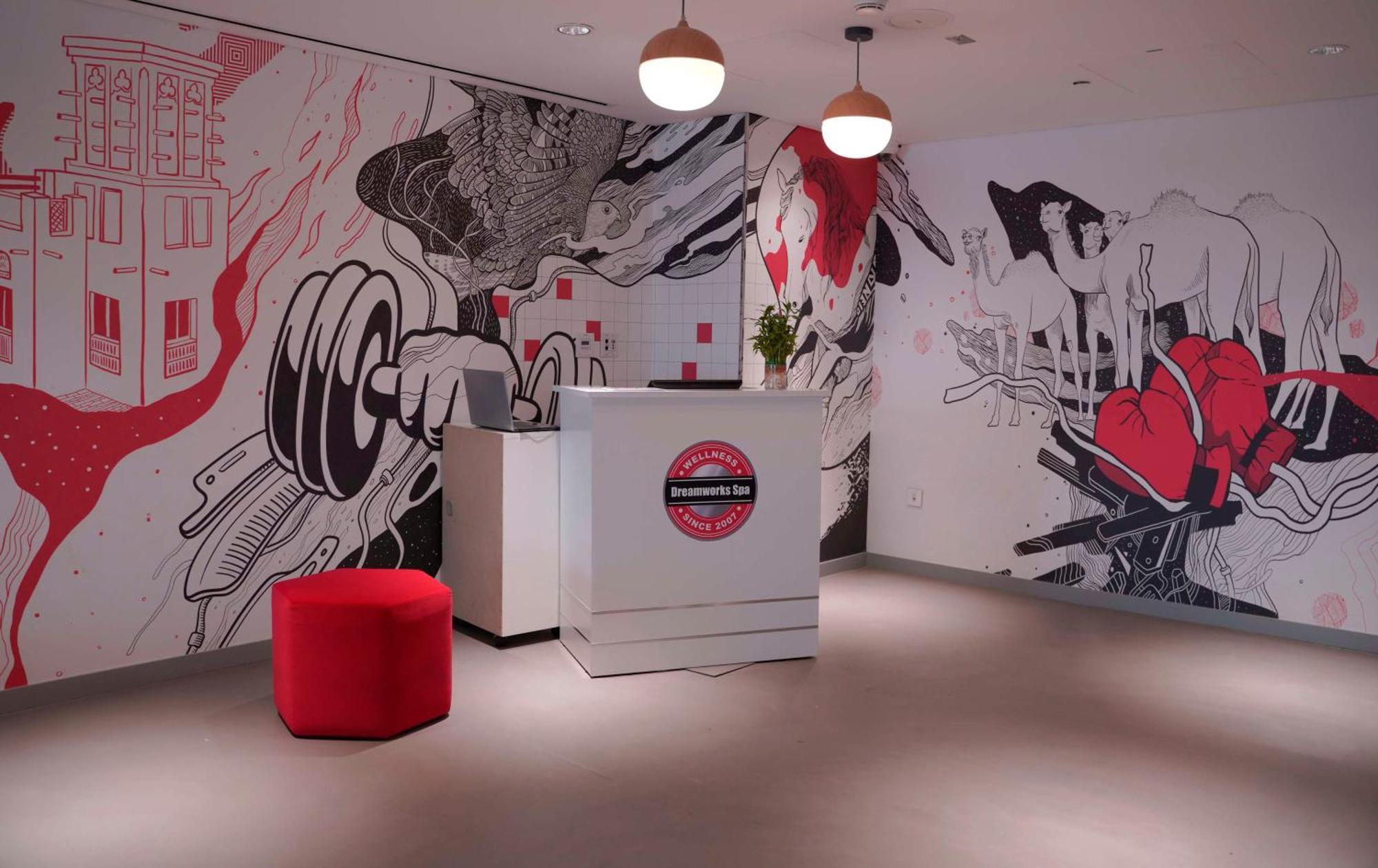 Готель Radisson Red Silicon Oasis 4*